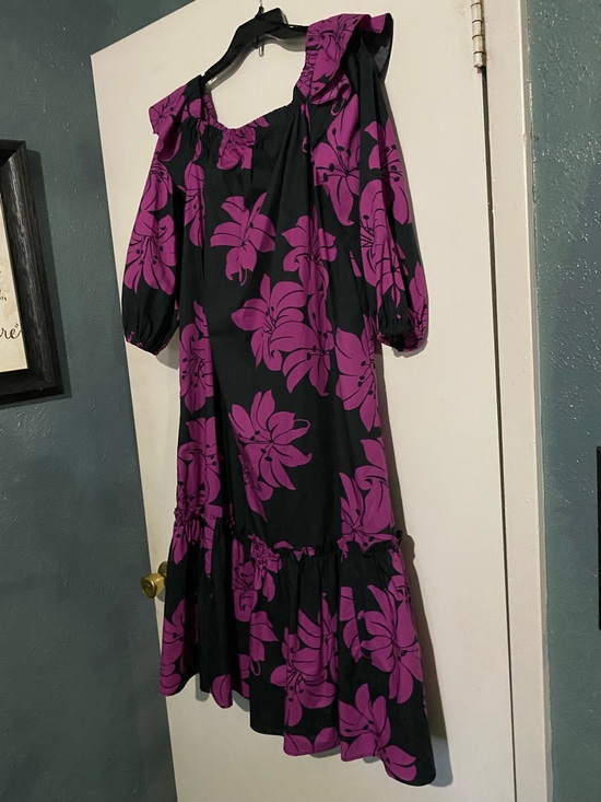 Who What Wear Dresses & Skirts - Who What Wear Black Maxi Dress with Purple Floral Print